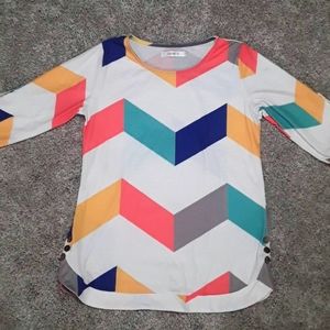 Very soft, high quality loose fit shirt